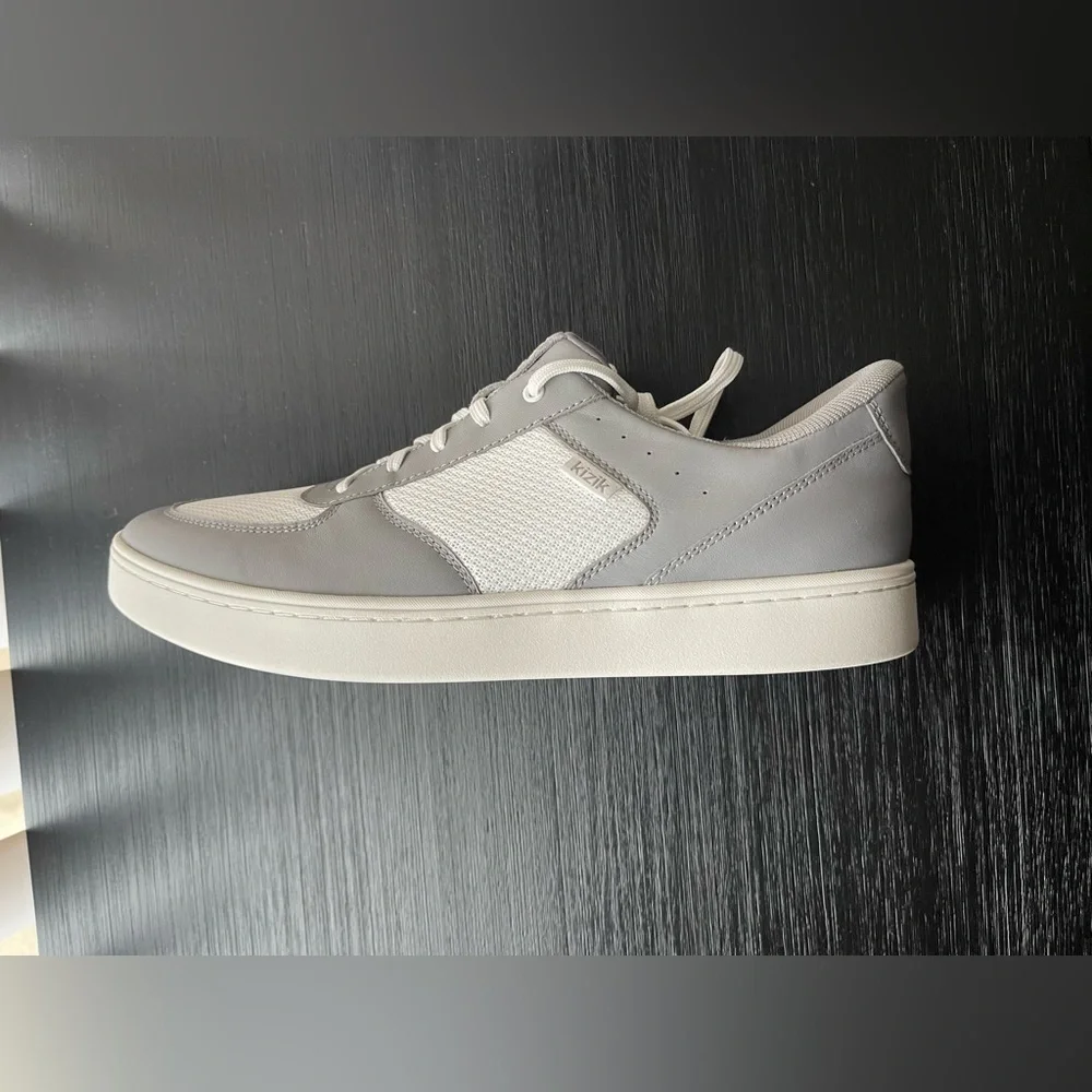 Kizik Men’s Gray and White Sneakers New size 11.5 men U.S.